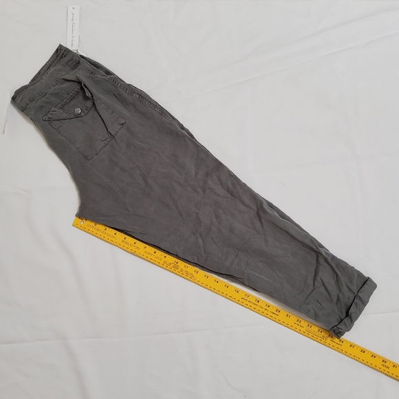 Young Fabulous & Broke Women's   New Sz. M Grey Pleated Front Tencel Pants - Picture 6 of 8